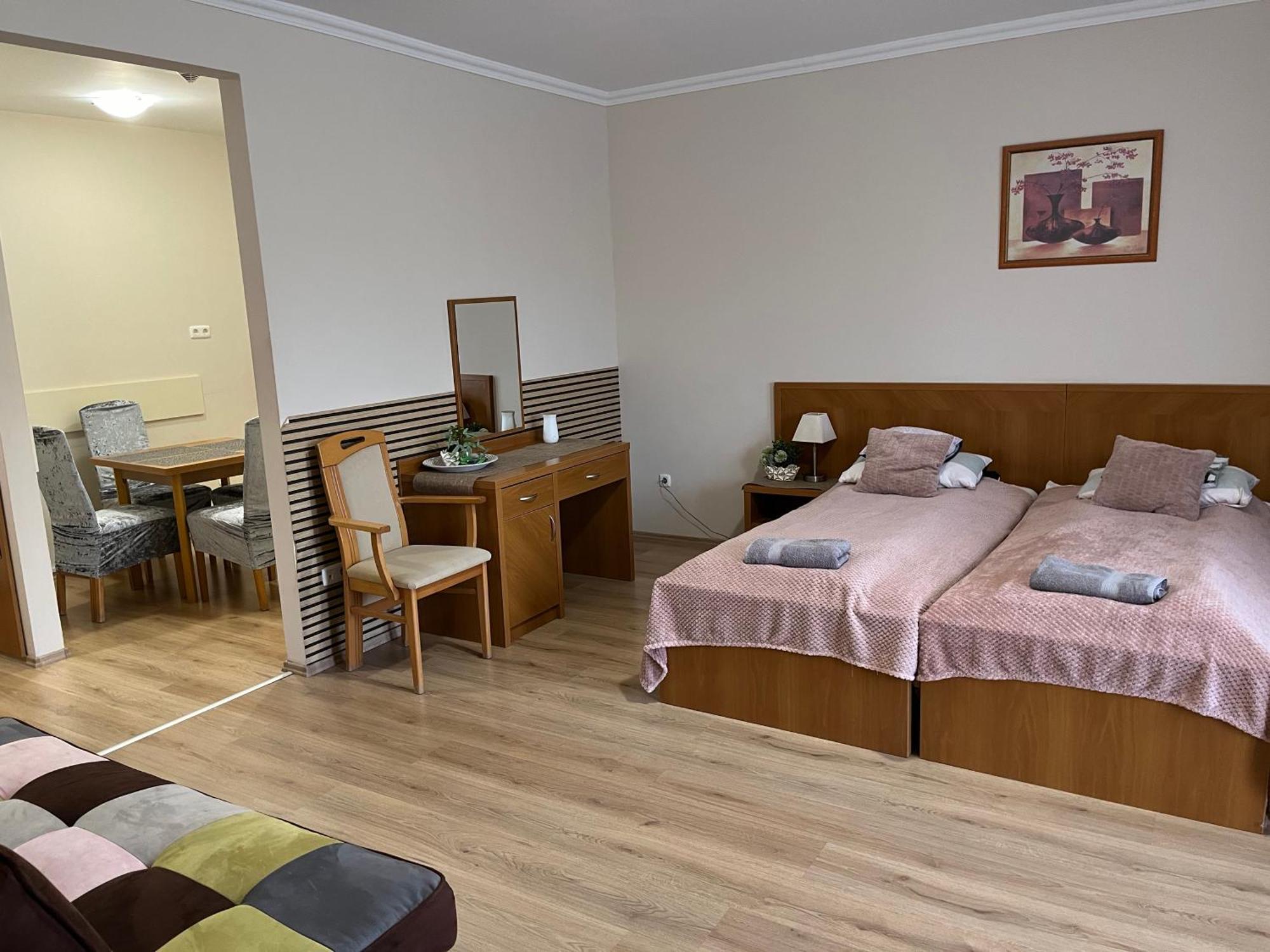 Brookforest Apartman Hajduszoboszlo Exterior photo